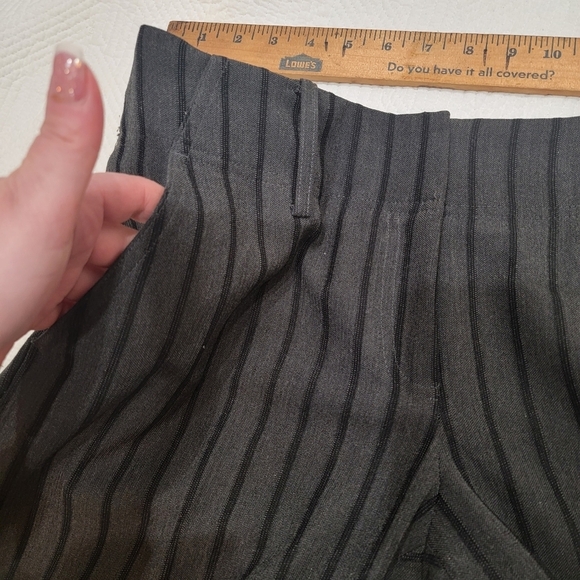 Michael Kors wide leg cropped trousers. - Picture 10 of 11